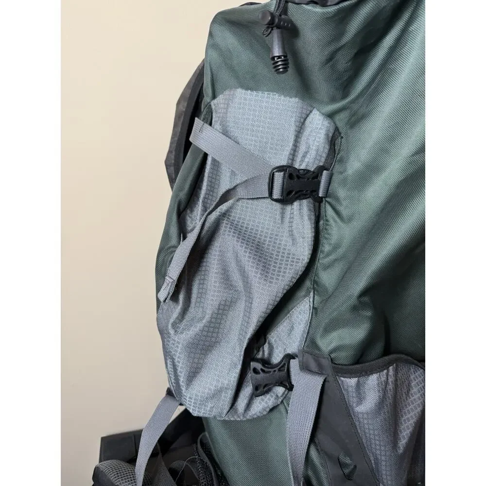 Cabelas 58L Internal Frame Hiking Camping Backpack Detachable Daypack 2 Bladders